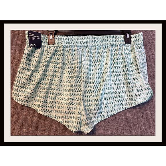 NWT Womens DSG XL Mid Rise Stride Run Shorts 3" Inseam Green - Picture 1 of 4